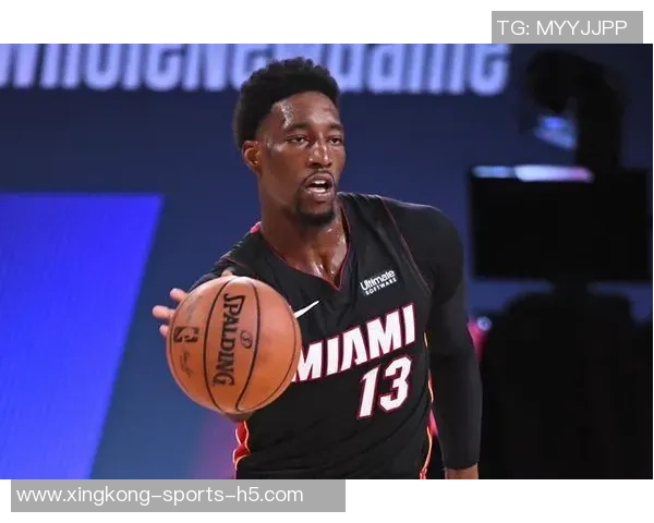 阿德巴约盛赞爱德华兹具备掌控比赛节奏的能力与影响力