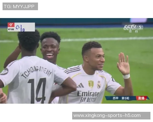 姆巴佩与维尼修斯温馨合影传递友谊力量永远支持彼此的信念